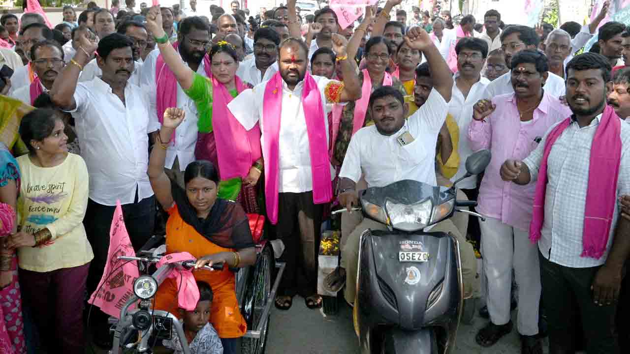 ప్రజలు విచక్షణతో ఓటు వేయాలి