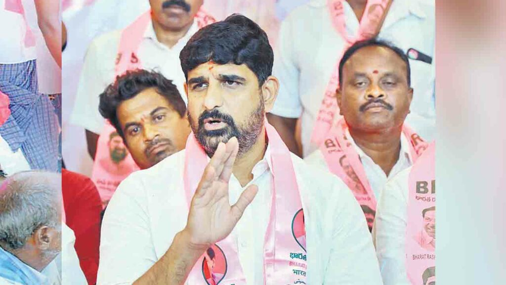 Mla Padi Kaushik Reddy