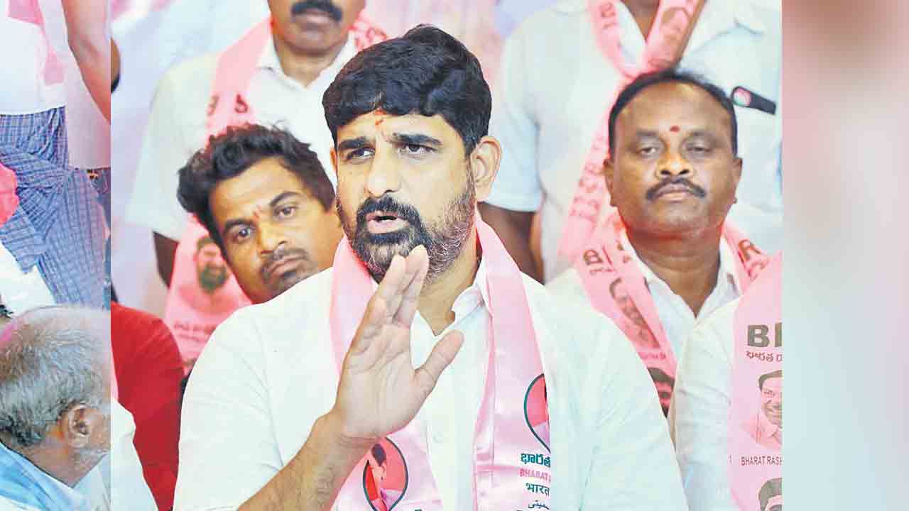 Mla Padi Kaushik Reddy