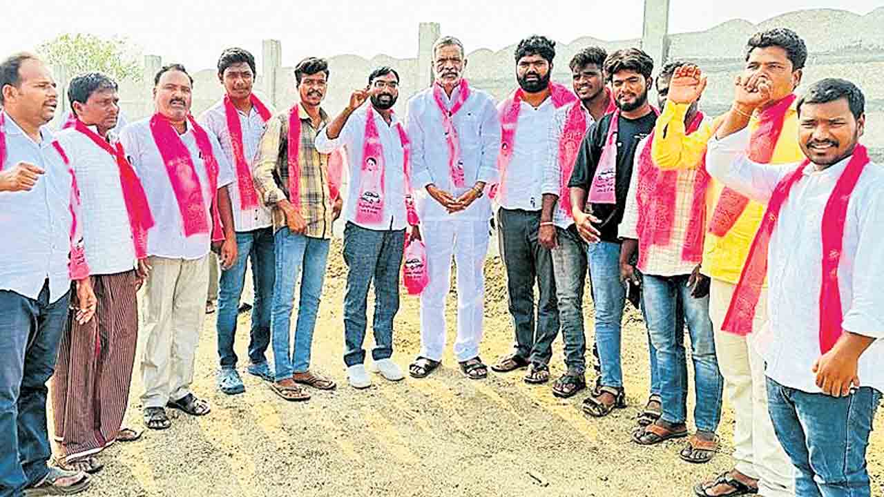 జనంలోకీ బలగం