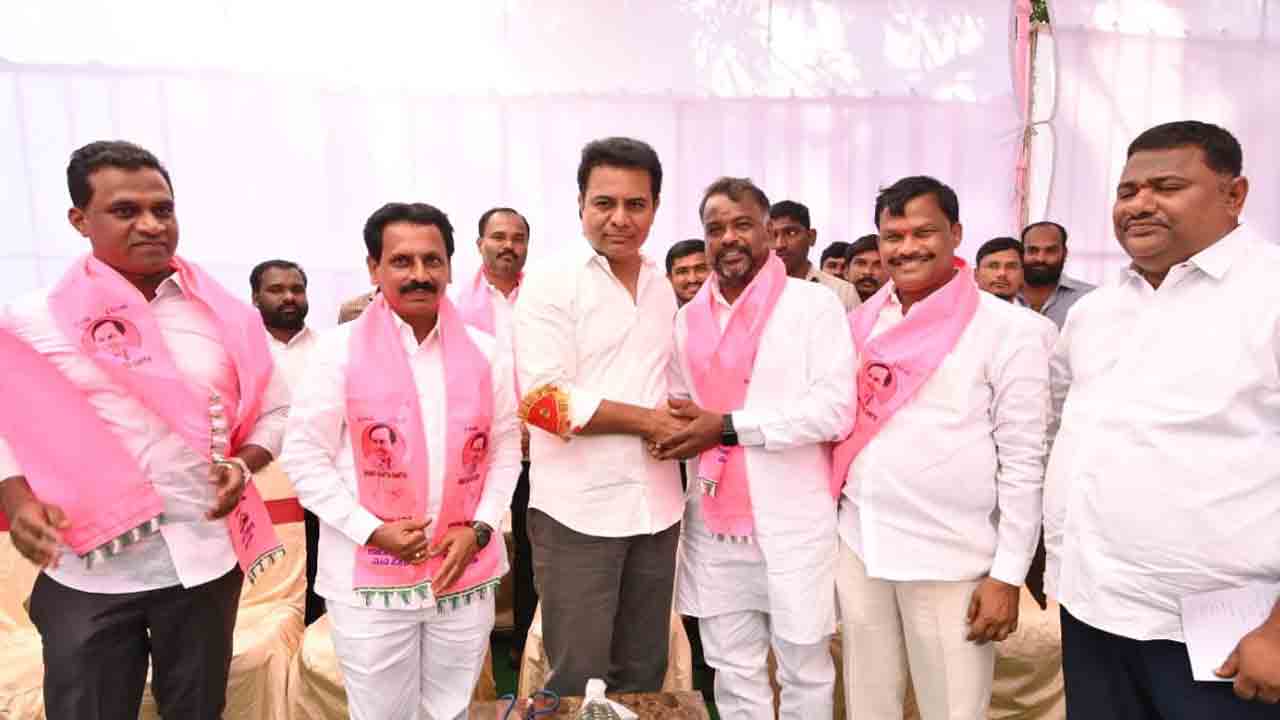 దేవరకొండలో బీజేపీకి షాక్‌