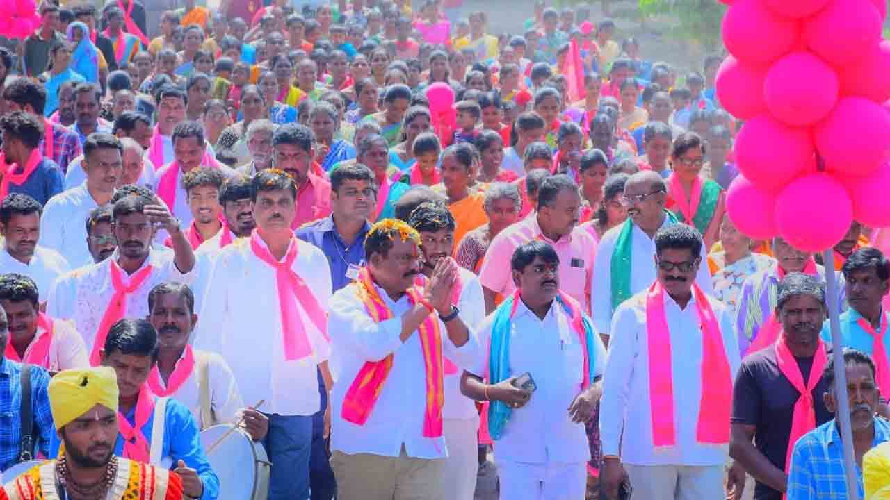 3 గంటల కరెంటిచ్చే కాంగ్రెస్సా..? 24 గంటలిచ్చే బీఆర్‌ఎస్సా