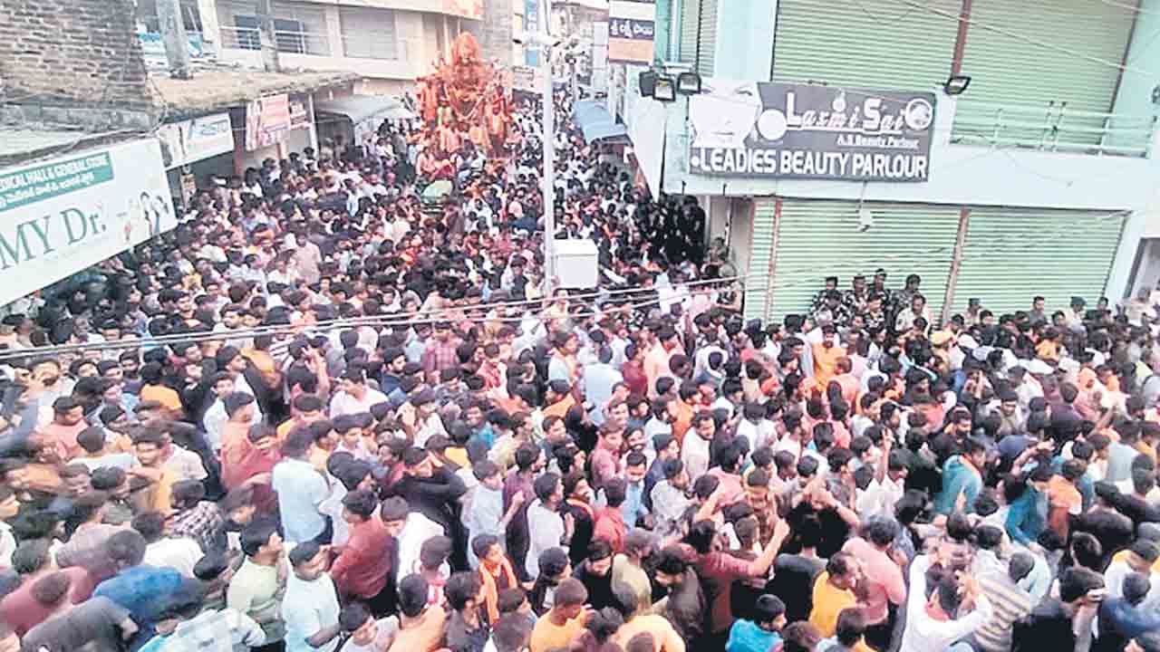 తల్లీ.. వెళ్లిరా..