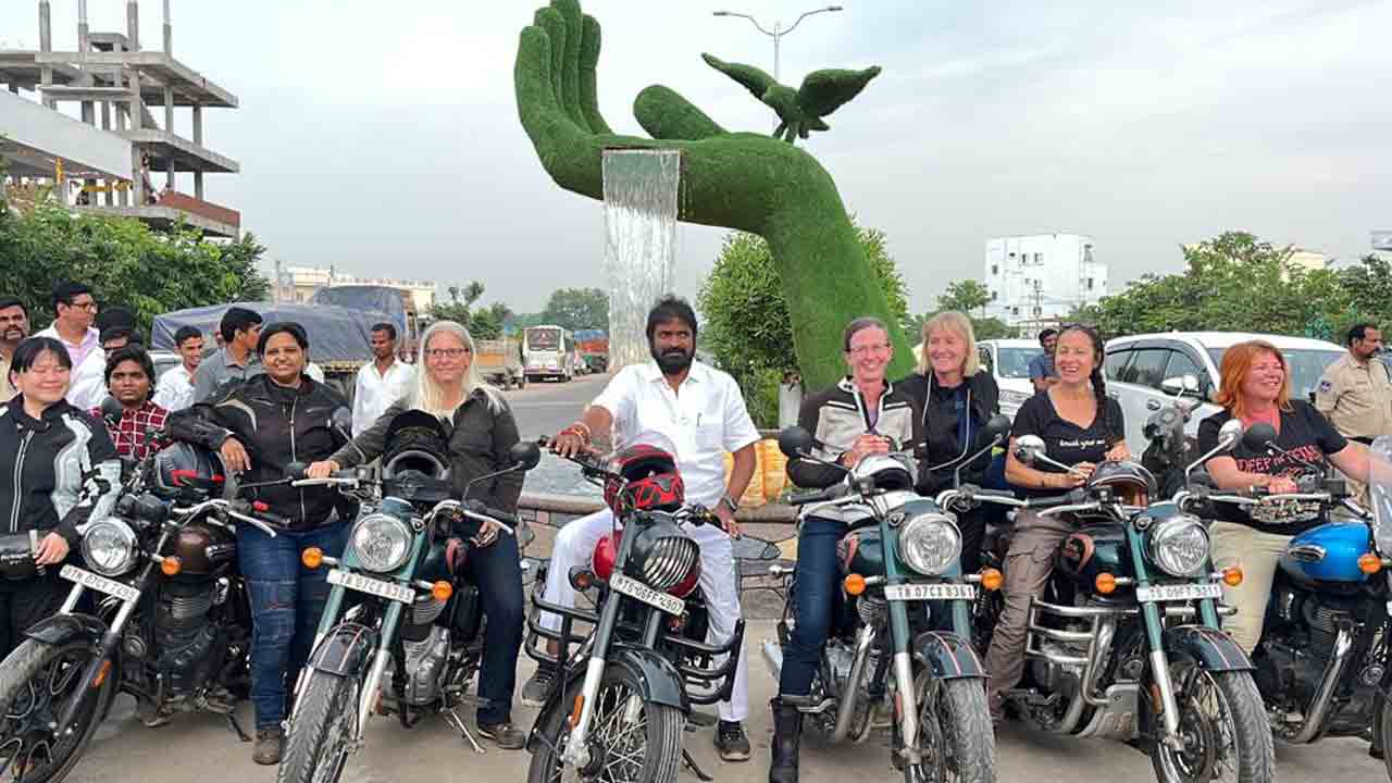 విదేశీయులను ఆకర్షిస్తున్న పాలమూరు