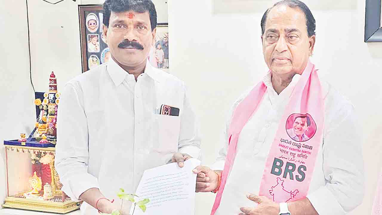 నిర్మల్ జిల్లా బీఆర్ఎస్ అధికార ప్రతినిధిగా అమరవేణి నర్సాగౌడ్