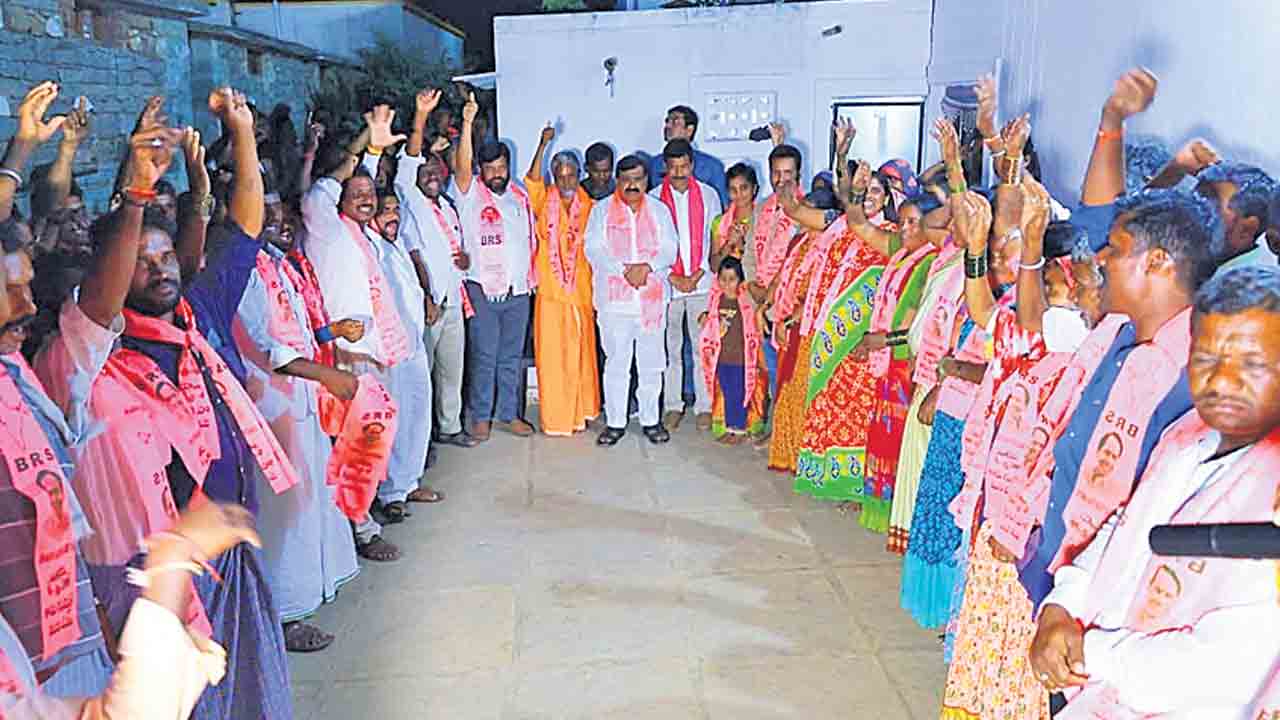 తండాల దశ మారింది..