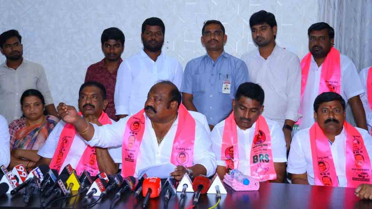 కాంగ్రెస్‌ది రాష్ర్టానికో మ్యానిఫెస్టో