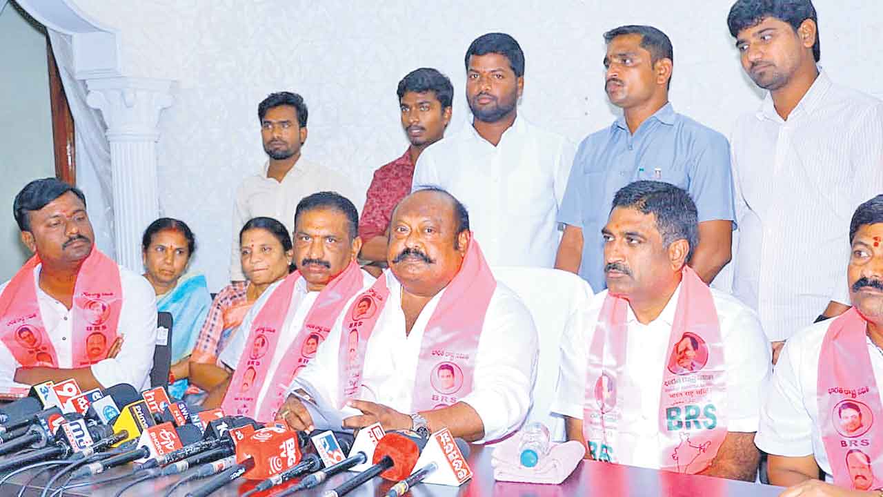 రాహుల్‌ హామీలను నమ్మొద్దు