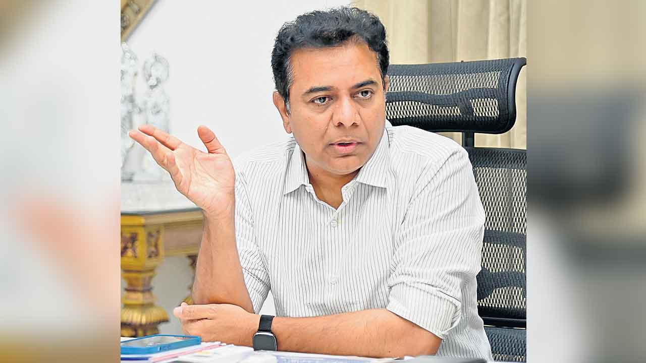 ముందుంది మొసళ్ల పండుగ అంటే ఇదేనేమో!