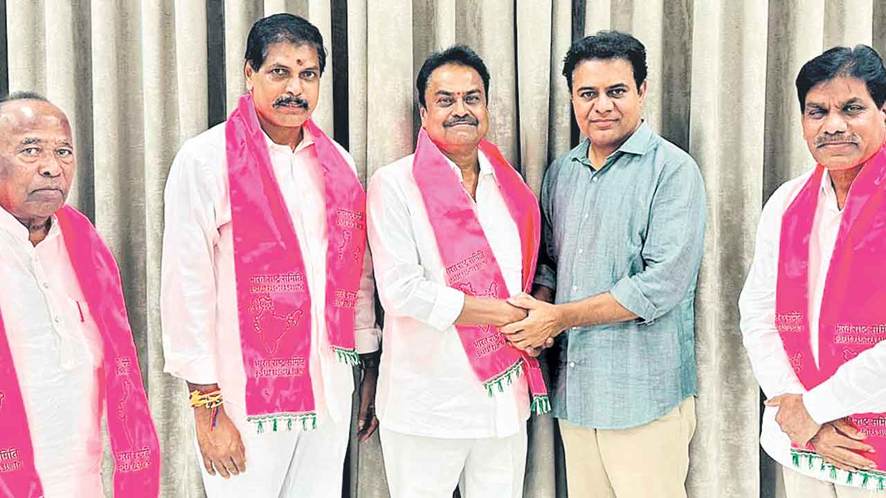 బీఆర్‌ఎస్‌లో చేరిన ఎల్లారెడ్డి మాజీ ఎమ్మెల్యే