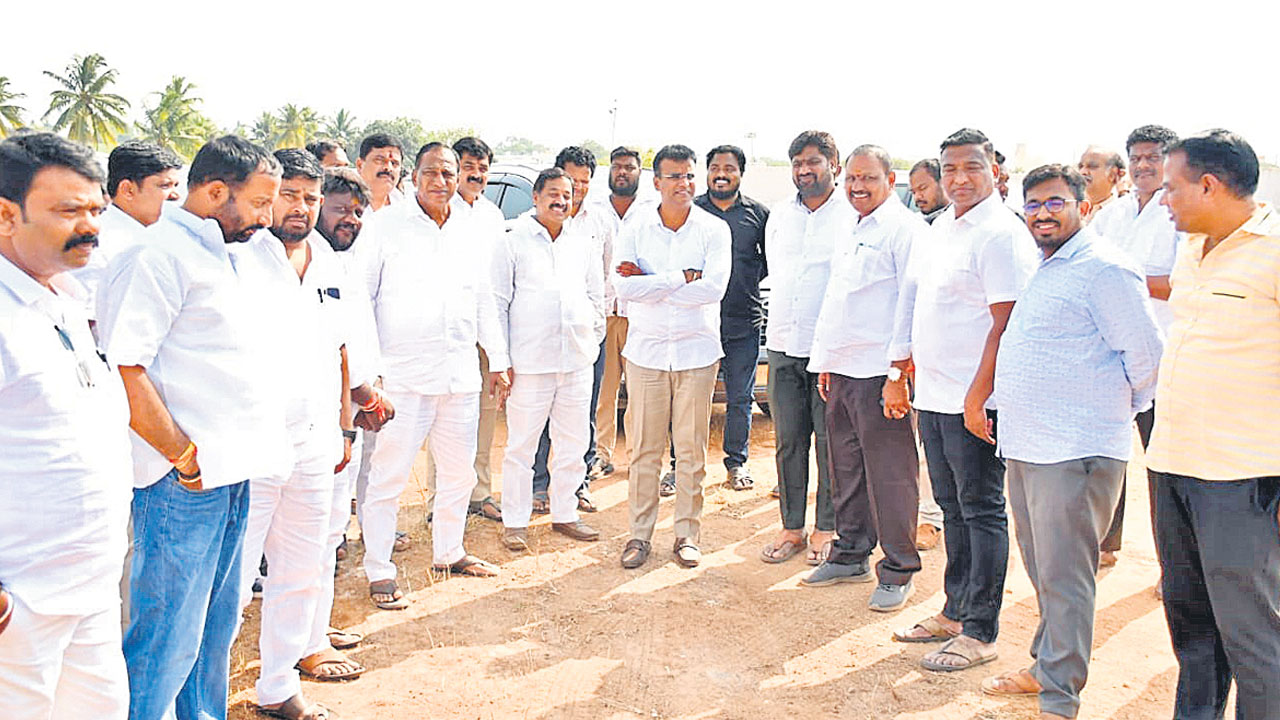 బీఆర్‌ఎస్‌ సెంచరీ.. సర్కారు ఖాయం