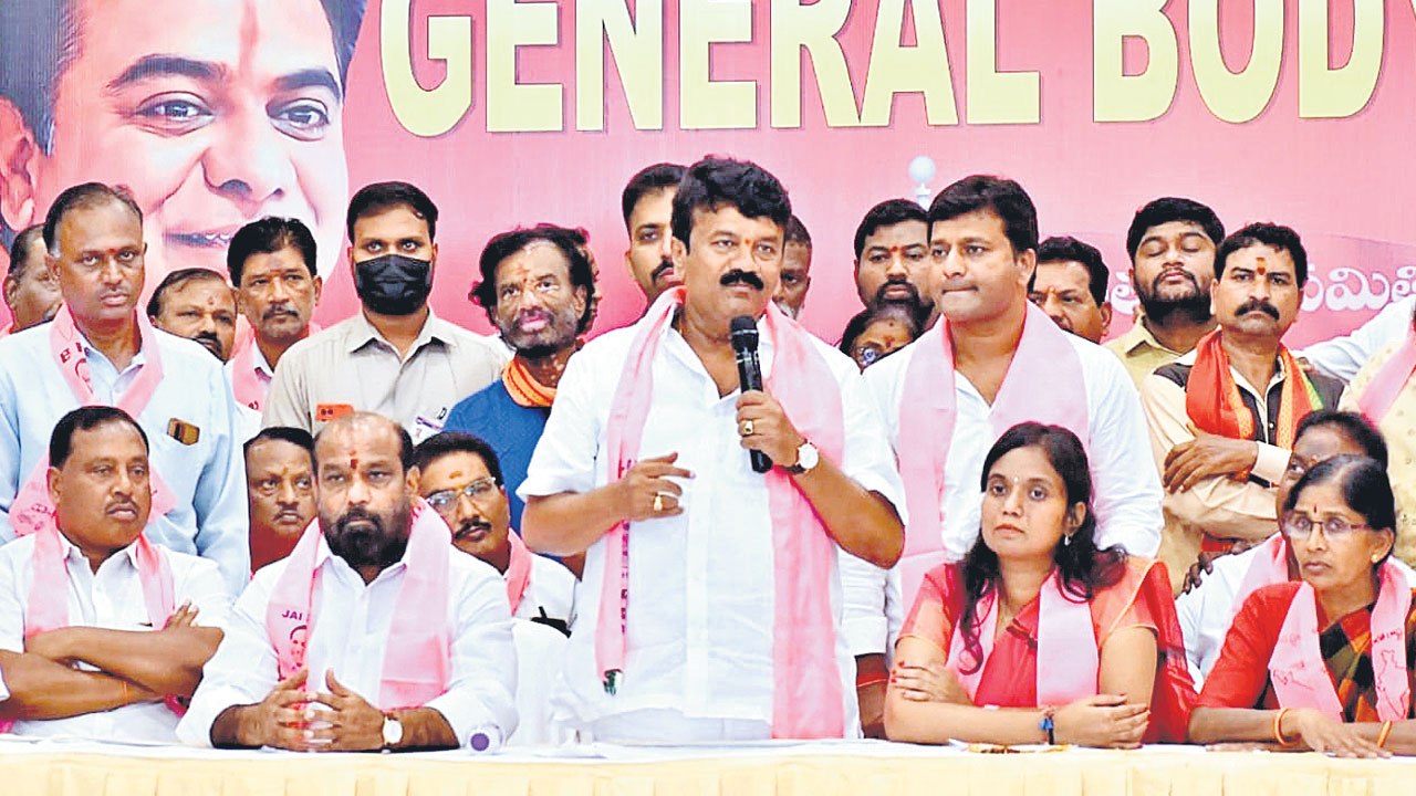 బీఆర్‌ఎస్‌ మ్యానిఫెస్టోతో.. ప్రతిపక్ష పార్టీల మైండ్‌ బ్లాక్‌