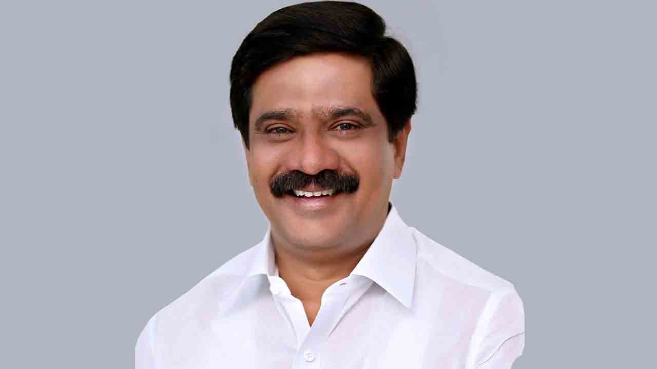 కోనాపూర్‌లో ఏకగ్రీవాల జోరు