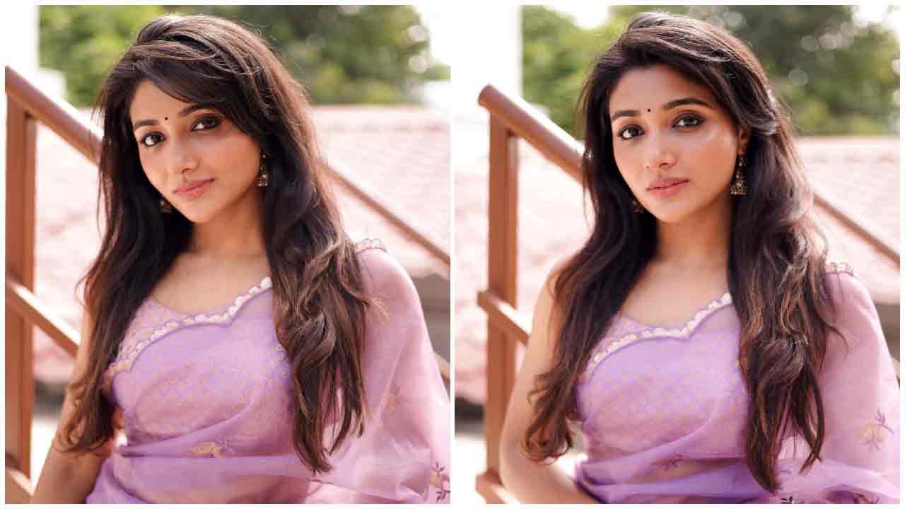 Mirna Menon | చూపులతో చంపేస్తున్న మిర్నా మీనన్..