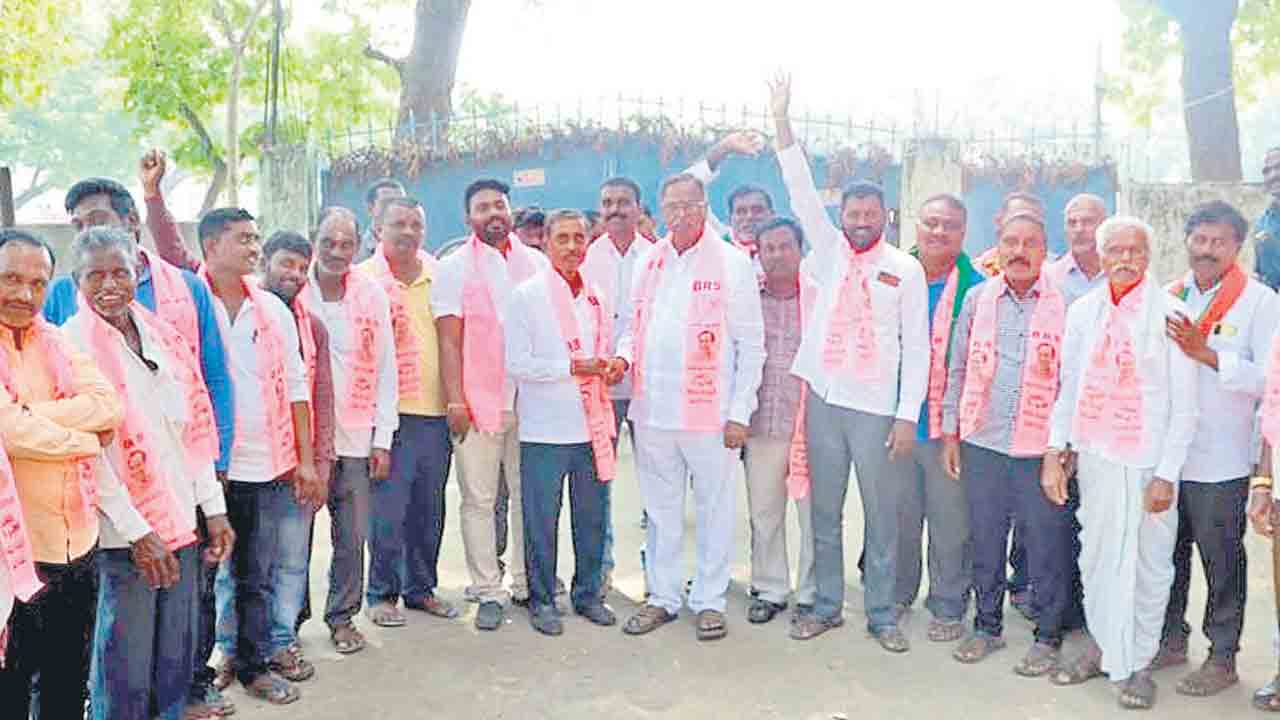 బీఆర్‌ఎస్‌ మ్యానిఫెస్టోతో ప్రతిపక్షాల వణుకు