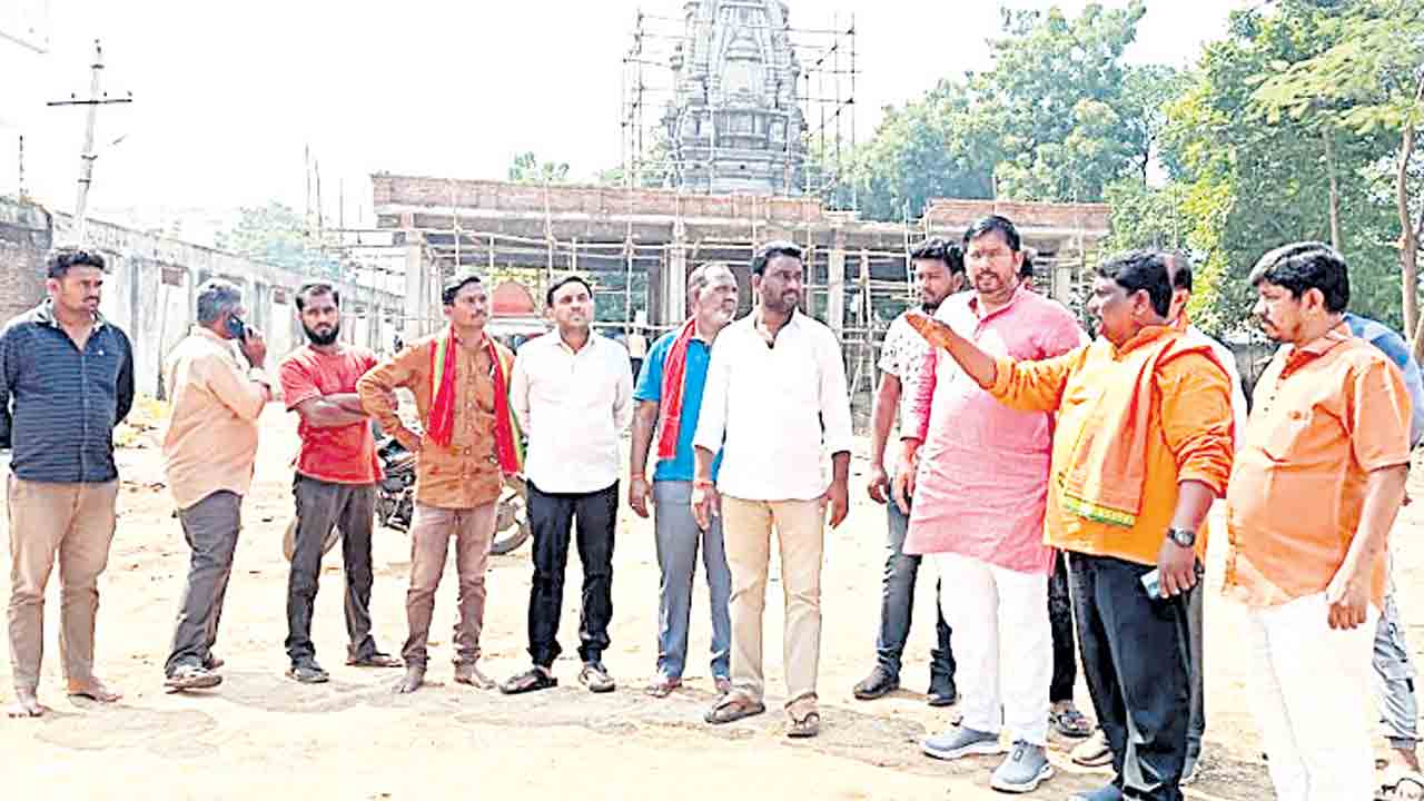 దసరా ఉత్సవాలను విజయవంతం చేయాలి