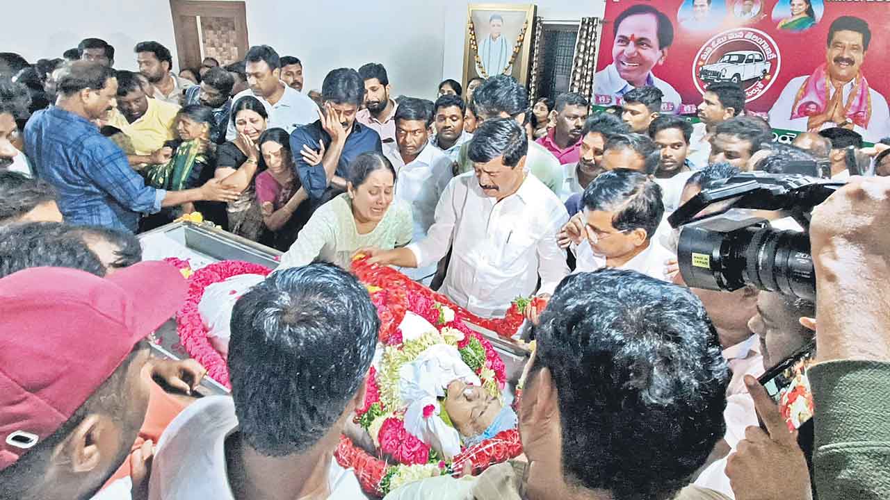 మంత్రి వేములకు మాతృ వియోగం