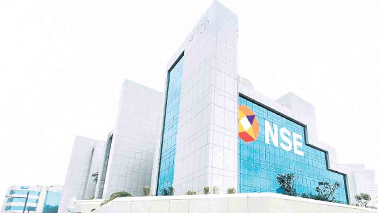 ఒడిదుడుకుల్లో..