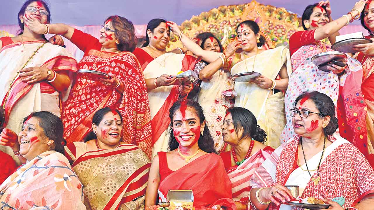 సింధూర కేళి