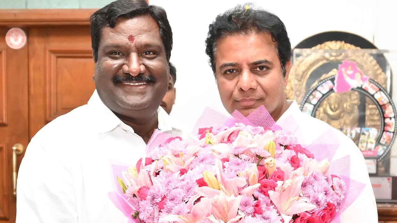 బీఆర్‌ఎస్‌లోకి నందికంటి శ్రీధర్‌