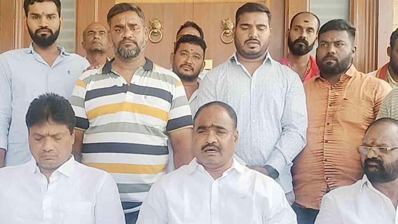 మైనంపల్లి అరాచకాలను అడ్డుకుంటాం