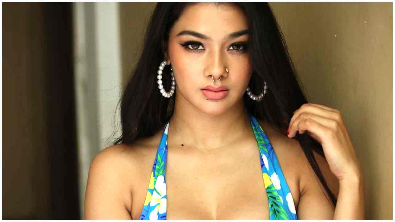 Namrata Malla Zenith | మినీ నిక్కర్‌లో హీటెక్కిస్తున్న నమ్రత మల్లా