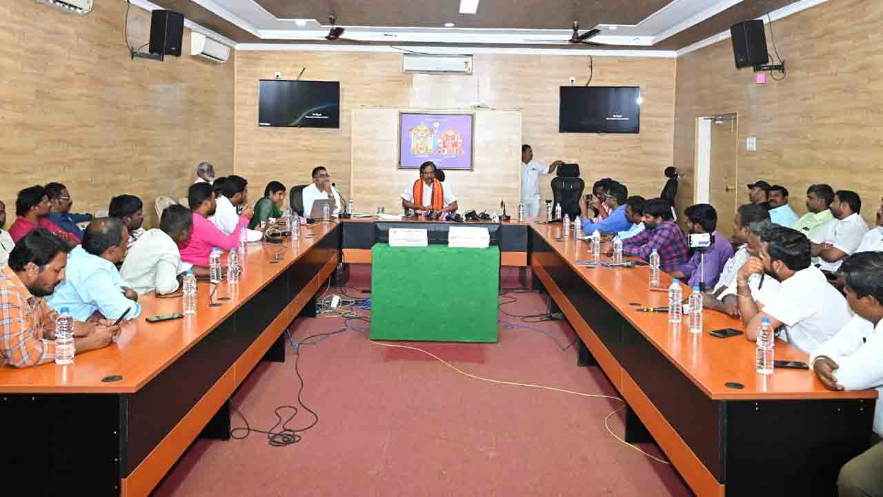 Srisailam | శ్రీశైలం దసరా మహోత్సవాలకు సర్వం సిద్ధం.. ఈవో పెద్దిరాజు