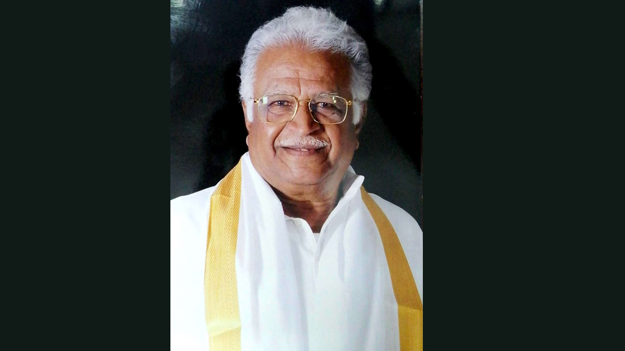 సాహిత్యమే నా ఆయుధం