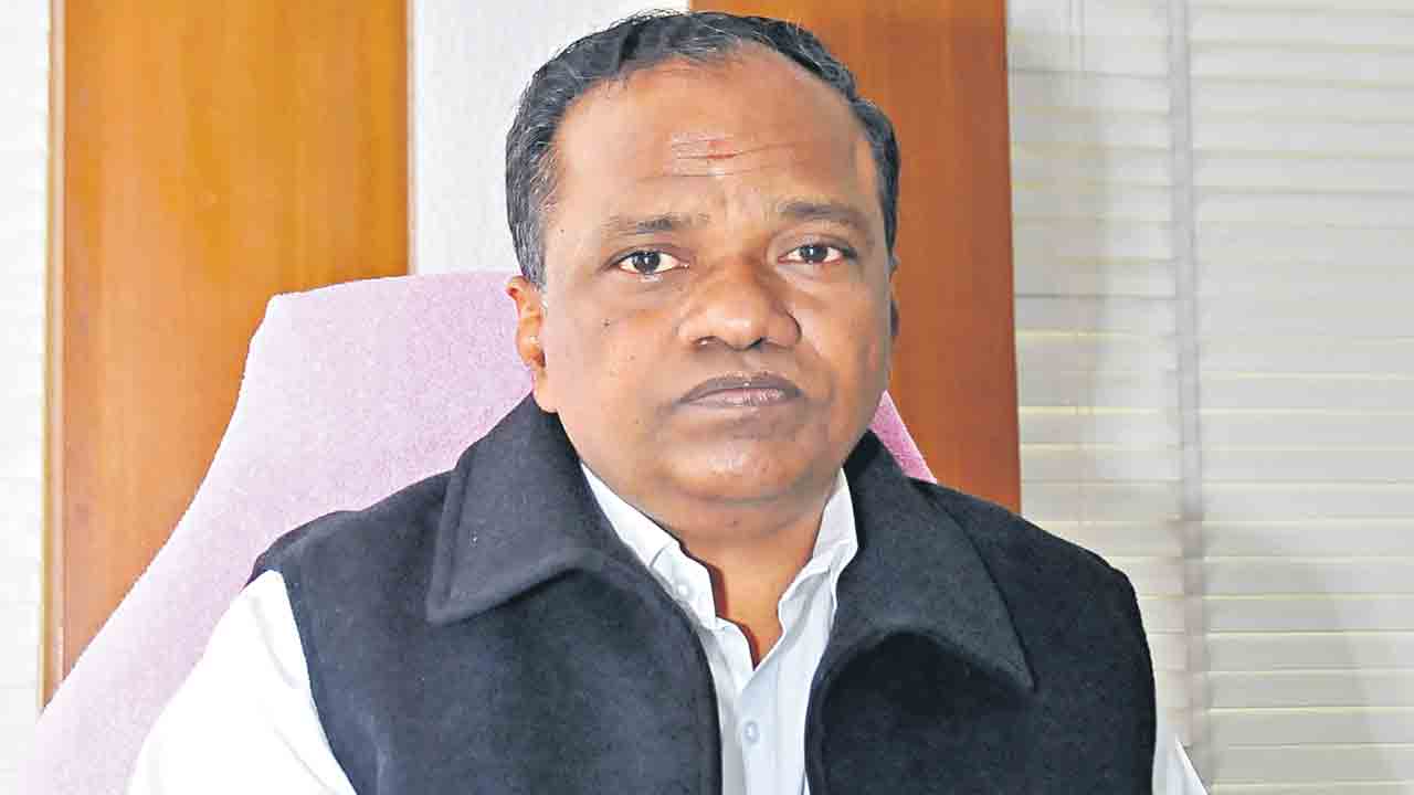 ‘సీఎం ఉపాహారం’పై ప్రతిపక్షాలది రాక్షసానందం