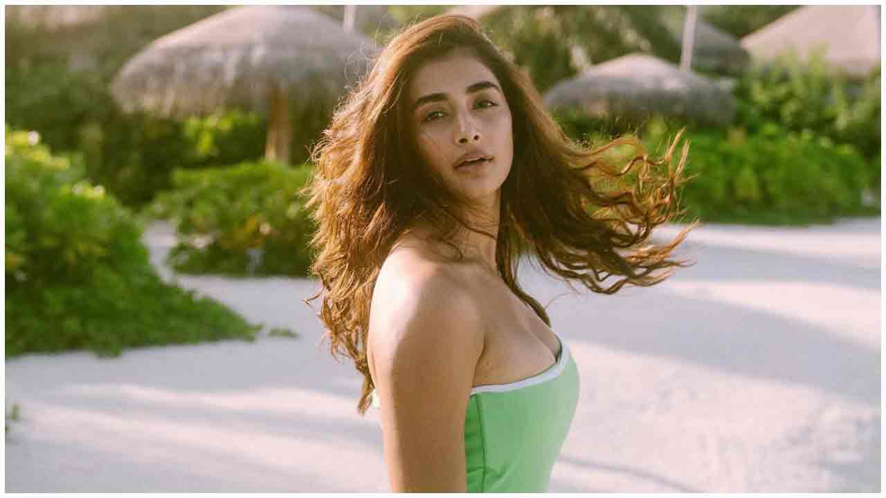 Pooja Hegde | బికినీలో రెచ్చిపోయిన పూజా హెగ్డే..