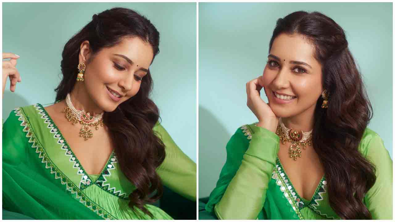 Raashi Khanna | ముసిముసి నవ్వులతో మురిపిస్తున్న రాశి ఖన్నా..