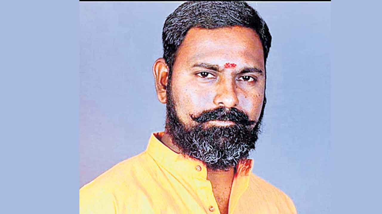 మేడ్చల్‌ బీజేపీలో ముసలం