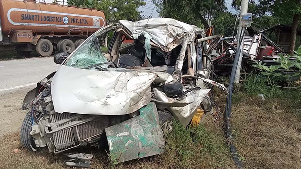 Road Accident | గంగలో అస్థికలు నిమజ్జనం చేసి వస్తుండగా రోడ్డు ప్రమాదం.. ఒకే కుటుంబానికి చెందిన 8 మంది మృత్యువాత