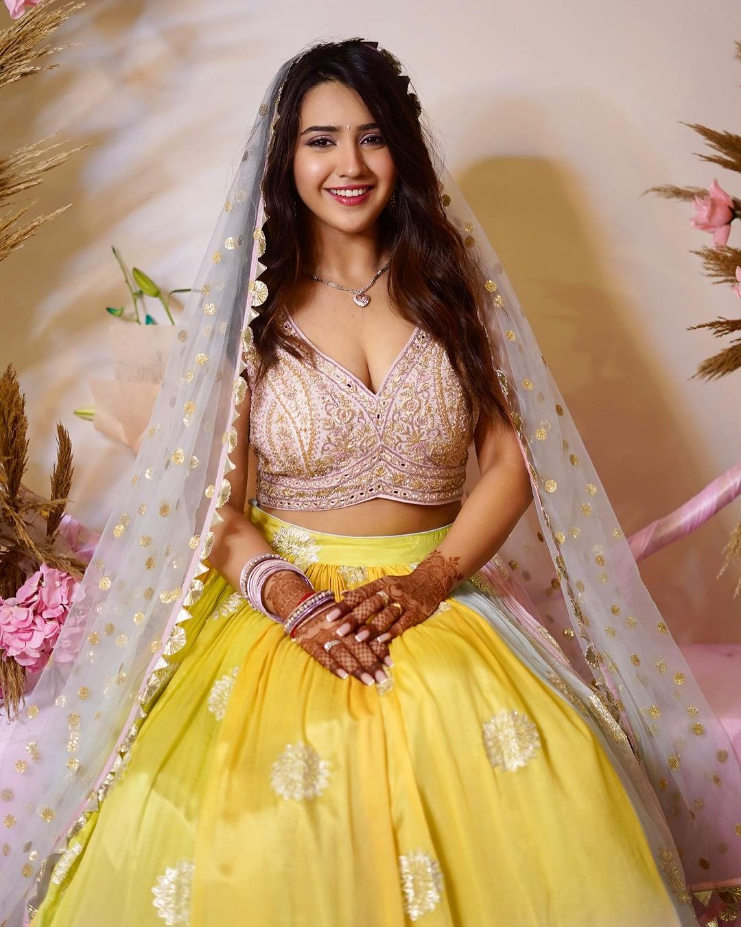 ( Photos : Instagram )