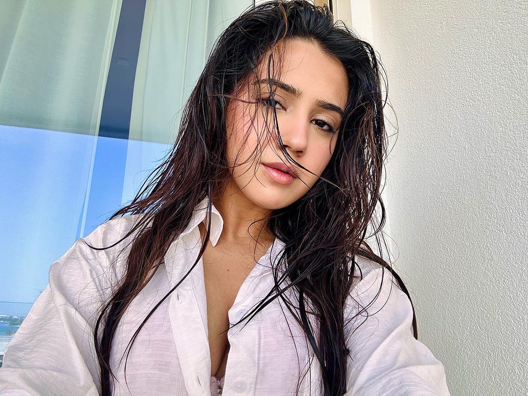 ( Photos : Instagram )