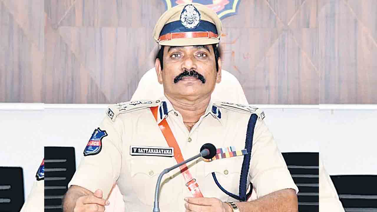 సీపీ బదిలీ