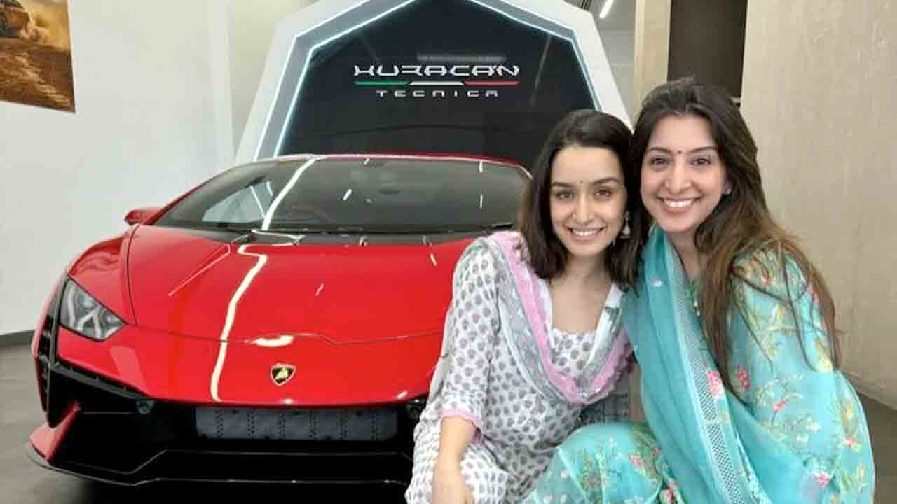 Shraddha Kapoor | రూ.4కోట్ల ఖరీదైన కారు కొన్న సాహో నటి.. నెట్టింట ఫొటోలు వైరల్‌