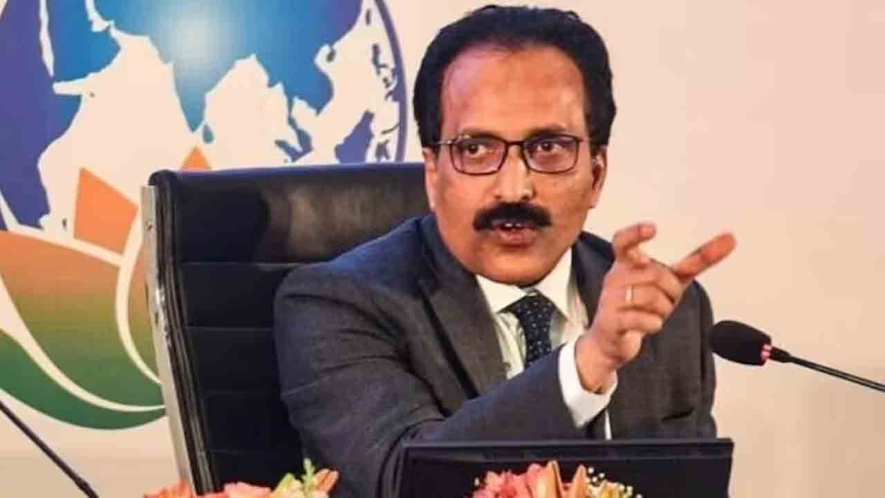 ISRO | గగన్‌యాన్‌లో మహిళలకు ప్రాధాన్యం.. ఇస్రో చైర్మన్‌ సోమనాథ్‌