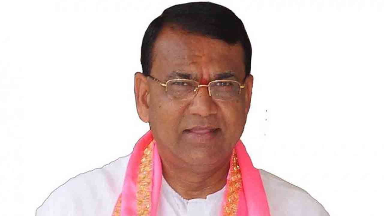 స్పీకర్‌కు మాదిగ దండోరా సపోర్టు