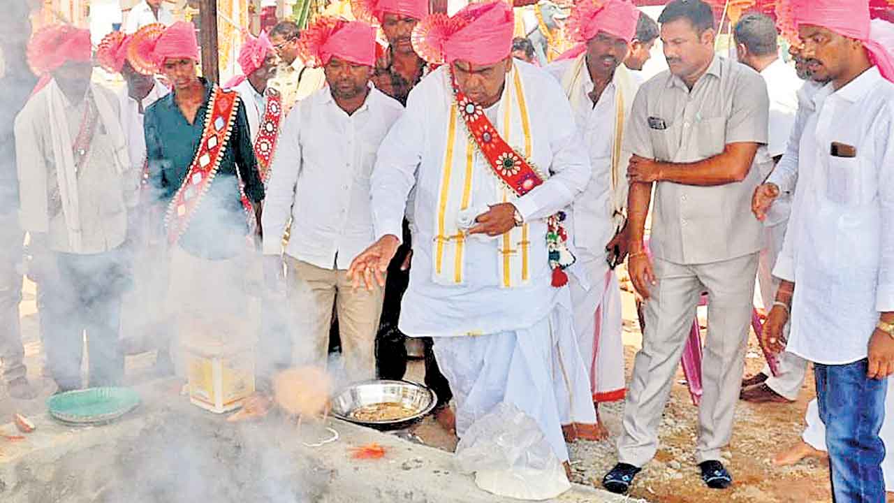 కర్ణాటకలో కరెంటే దిక్కులేదు