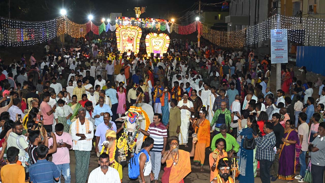 Srisailam | మహాగౌరిగా దర్శనమిచ్చిన శ్రీశైల భ్రమరాంబ