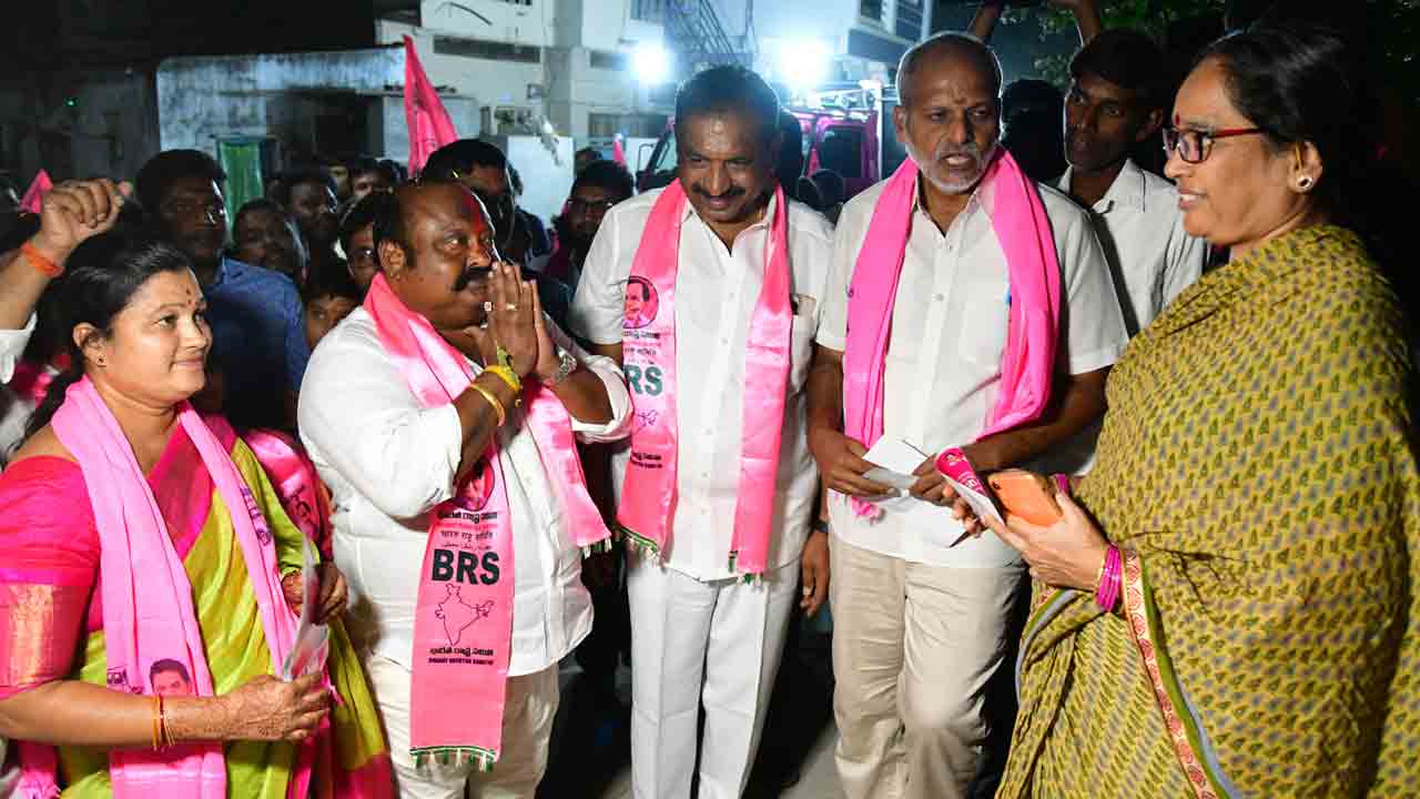 అభివృద్ధిని చూసి ఓటెయ్యండి