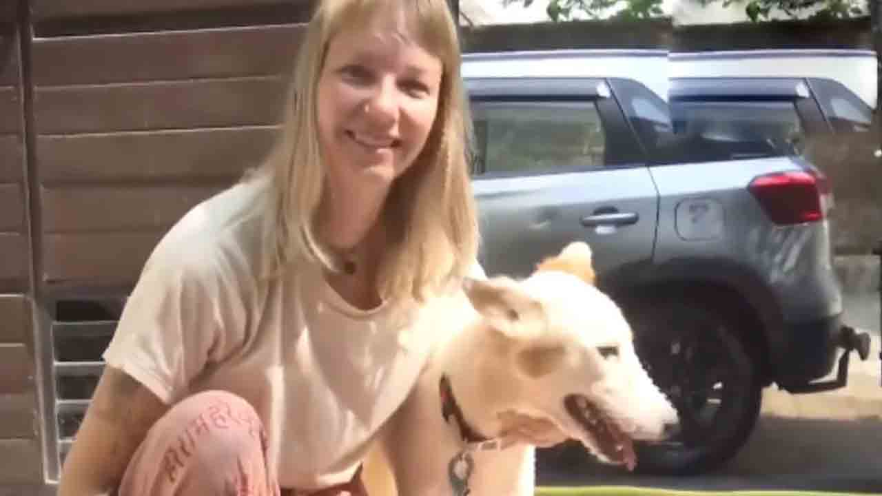 Street dog Jaya | వీధి కుక్క జయకు పాస్‌పోర్ట్‌.. త్వరలో నెదర్లాండ్స్‌కు స్ట్రీట్‌ డాగ్