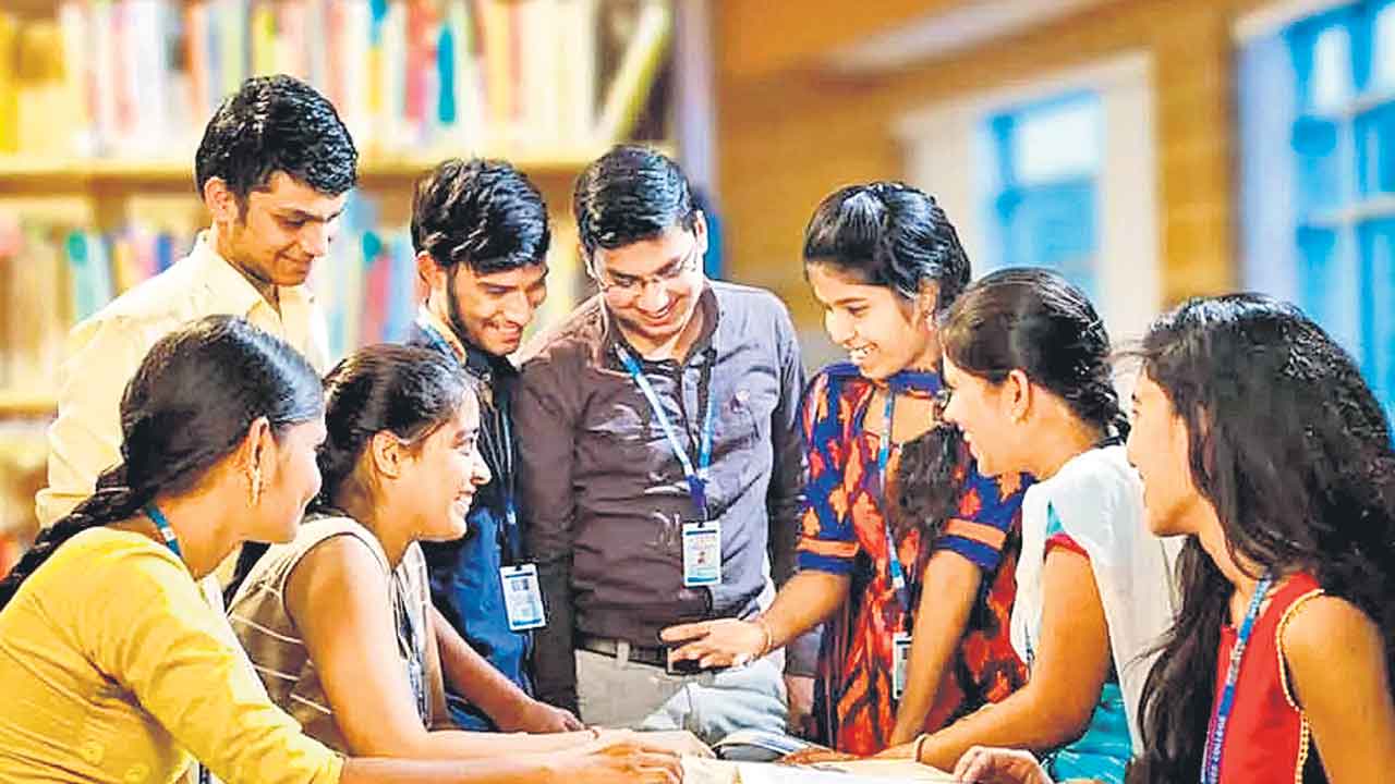 ఆధార్‌ తరహాలో విద్యార్థులకు అపార్‌