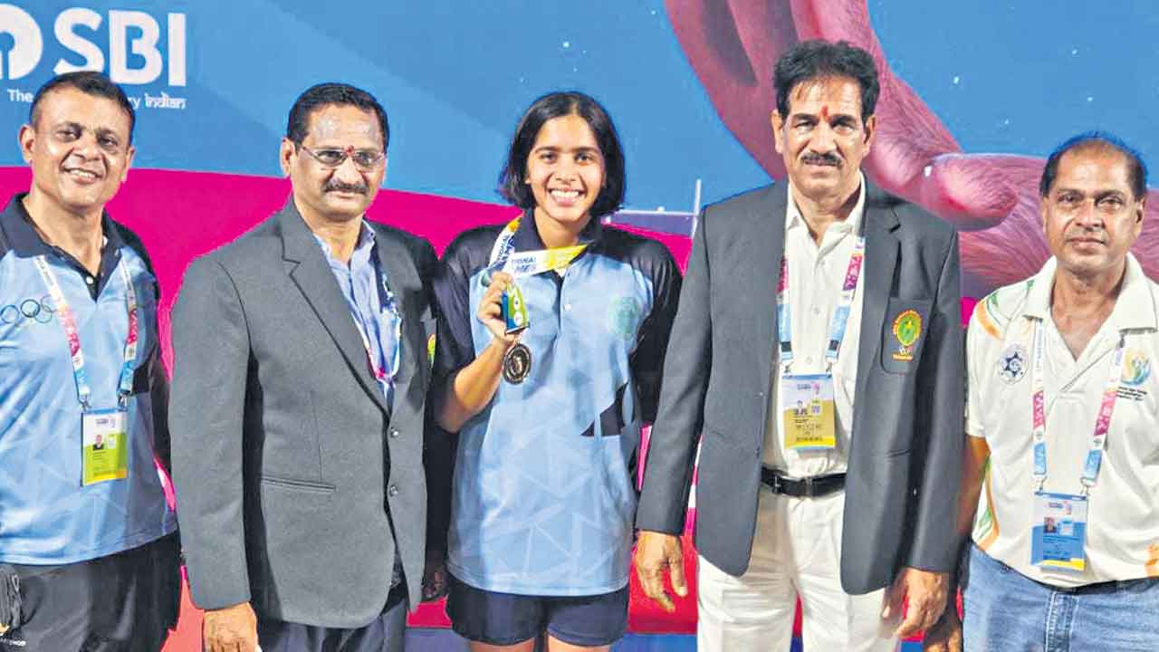 వ్రితికి కాంస్యం