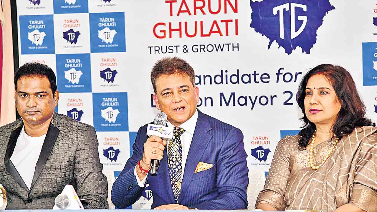 లండన్‌ మేయర్‌ అభ్యర్థి.. హైదరాబాద్‌ నుంచే ఎన్నికల ప్రచారం.. కారణమిదే