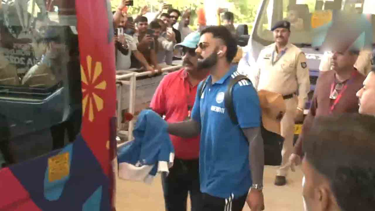 Indian Team | ధర్మశాలకు చేరుకున్న భారత క్రికెట్‌ టీమ్.. 22న న్యూజిలాండ్‌తో మ్యాచ్‌