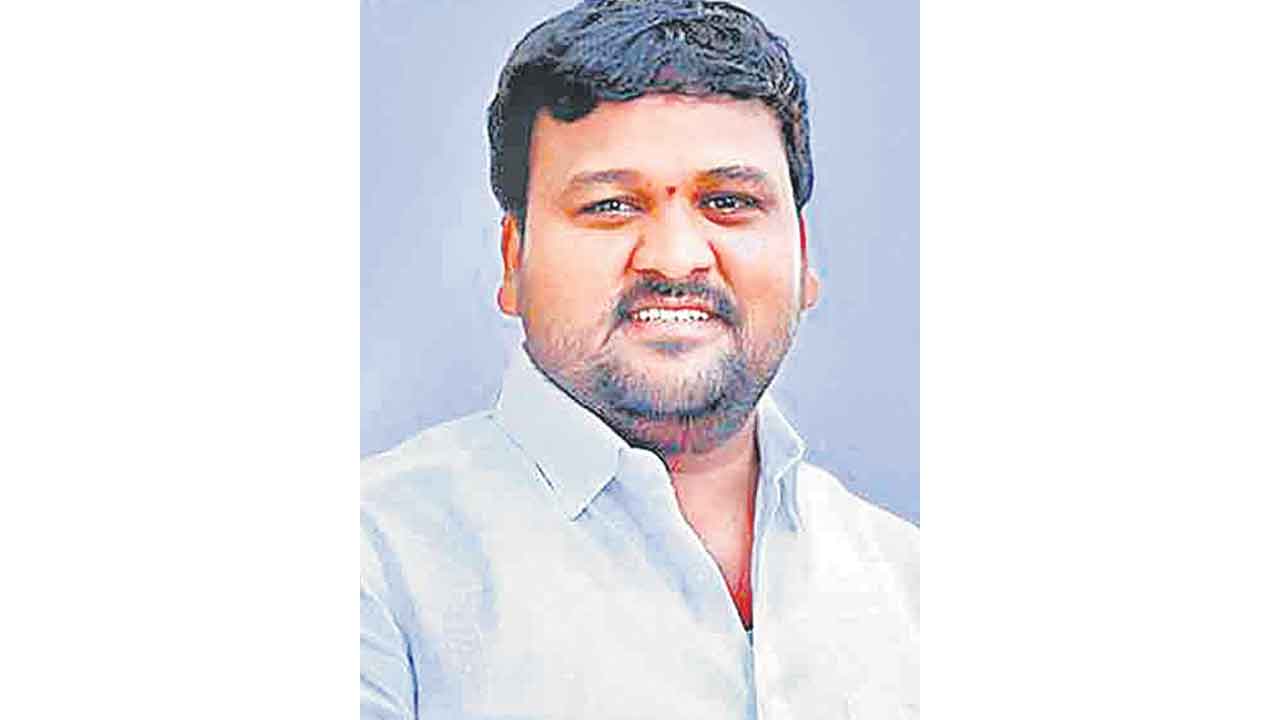 రాహుల్‌ది పర్యాటక యాత్ర