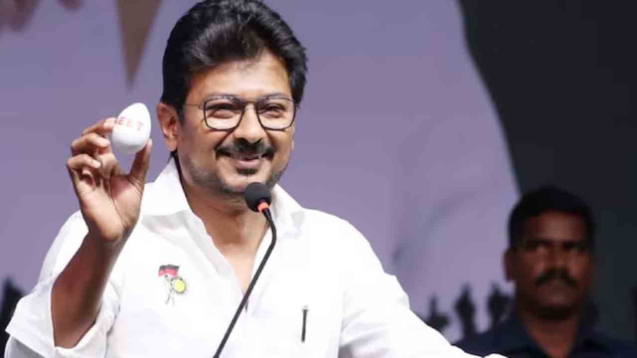 Udhayanidhi Stalin | ‘నీట్‌’ గుడ్డును చూపించిన ఉదయనిధి స్టాలిన్‌.. ఎందుకంటే?