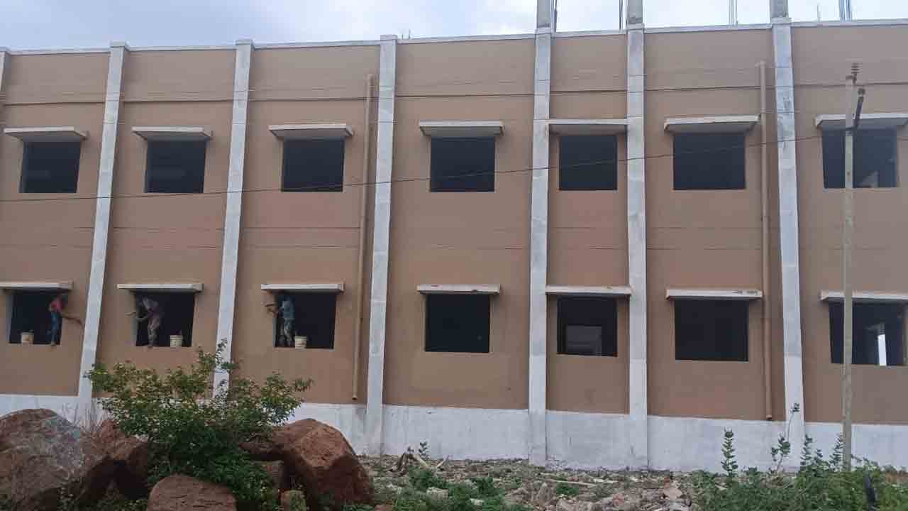 అభివృద్ధి పథంలో అడవిదేవులపల్లి